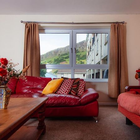Fab Arthur Seat Views, Old Town Apartment Edinburgh Luaran gambar
