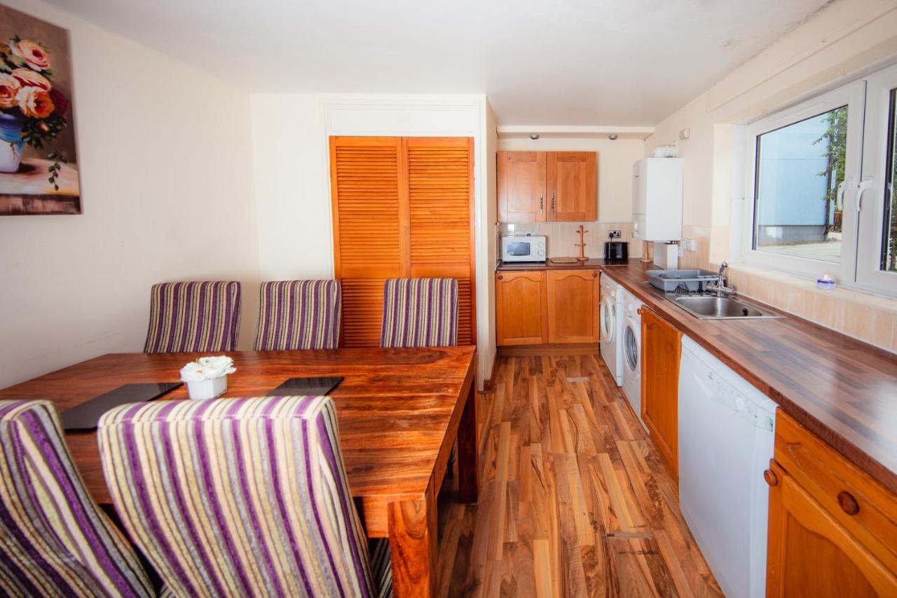 Fab Arthur Seat Views, Old Town Apartment Edinburgh Luaran gambar