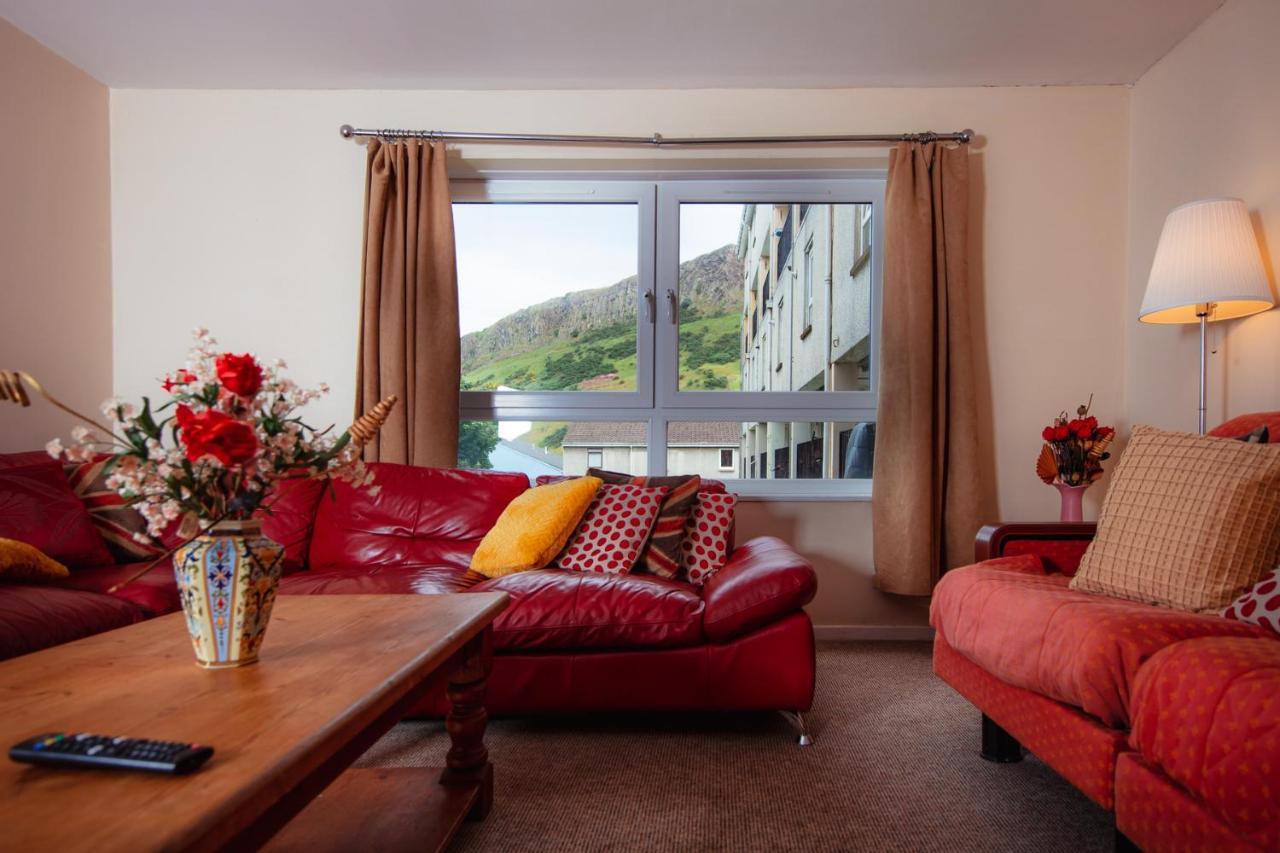 Fab Arthur Seat Views, Old Town Apartment Edinburgh Luaran gambar
