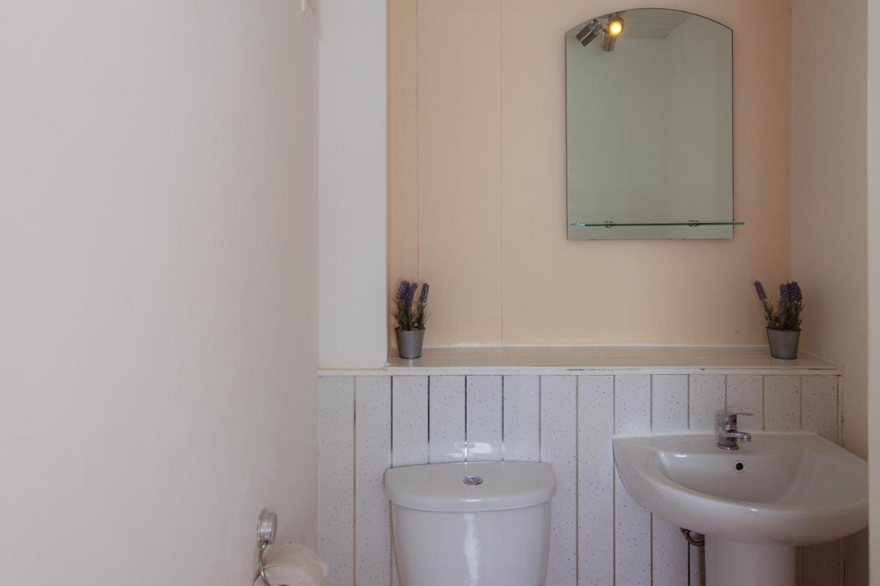 Fab Arthur Seat Views, Old Town Apartment Edinburgh Luaran gambar
