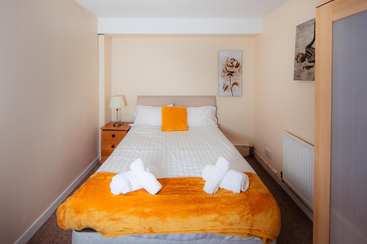 Fab Arthur Seat Views, Old Town Apartment Edinburgh Luaran gambar